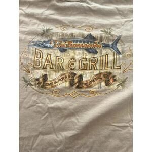 Breakwater The Barracuda Bar & Grill T-Shirt -L